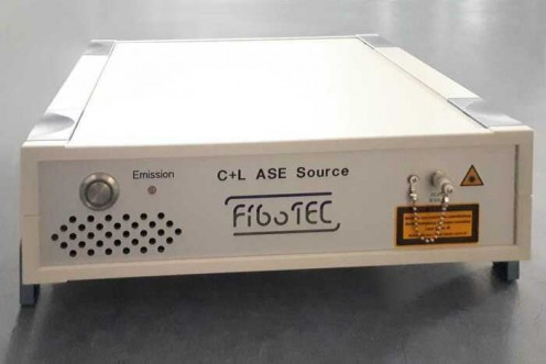 BBS-CL 17 F3 FCA C+L-Band ASE 宽带光源 激光器模块和系统