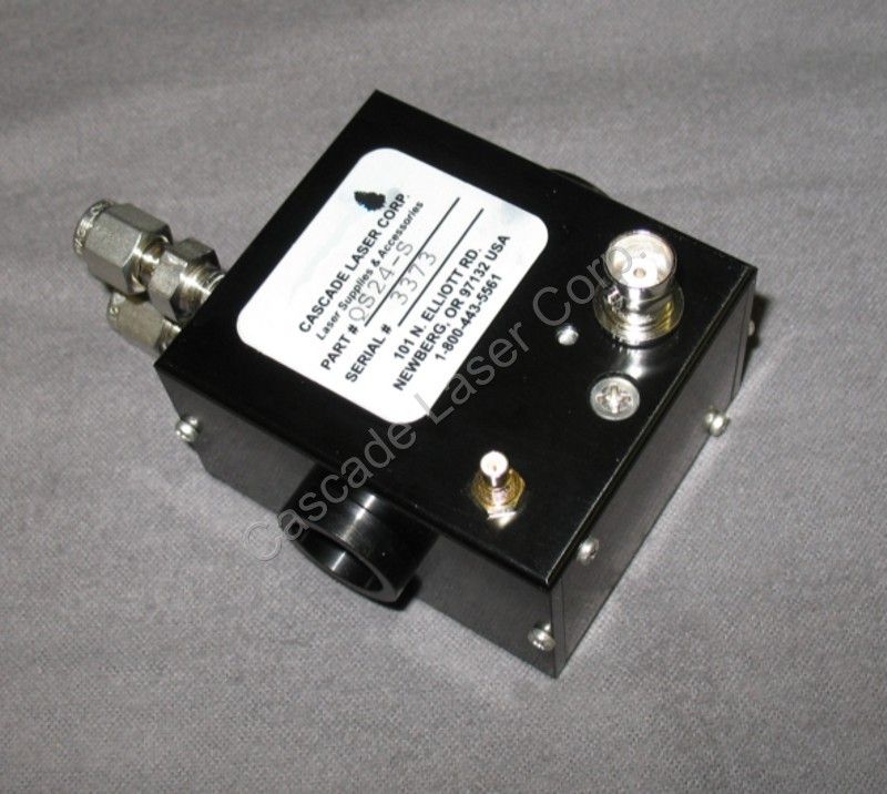q-switch 24mhz，4mm剪切力，螺丝配件 电光调制器(EOM)