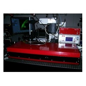 FemtoRose 100 TUN/NoTouch 激光器模块和系统